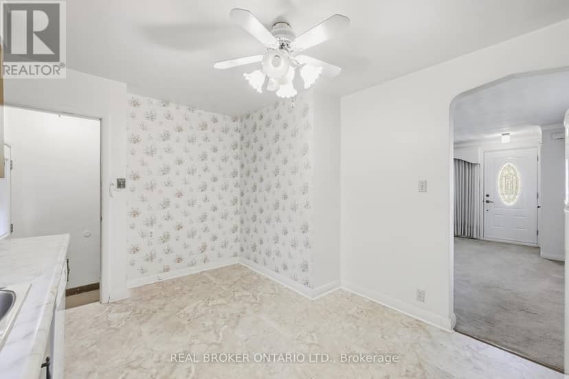 8 Hill Place — photo 13 of 37