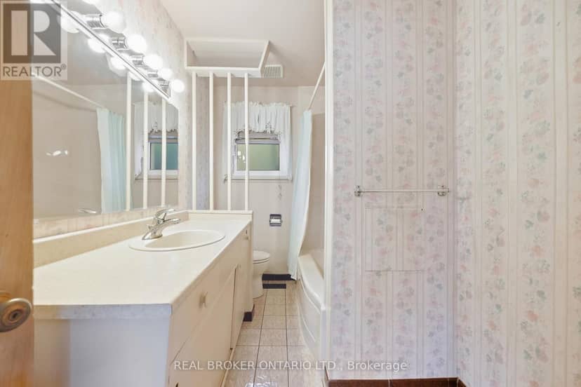 8 Hill Place — photo 21 of 37