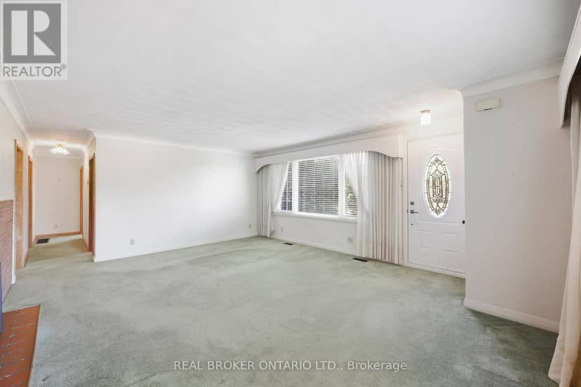 8 Hill Place — photo 6 of 37