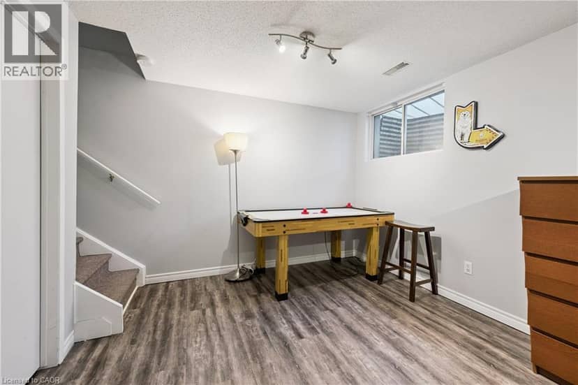 26 POPLAR Drive Unit# 39 — photo 20 of 27
