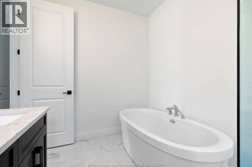 3592 Sutton Avenue — photo 14 of 27