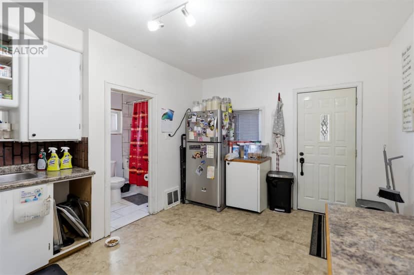 432 Wallace TER — photo 5 of 26