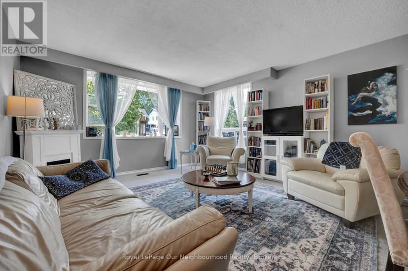 66 Wellington Street — photo 10 of 40