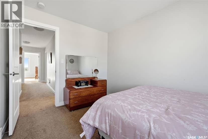 8837 Kestral DRIVE — photo 17 of 40