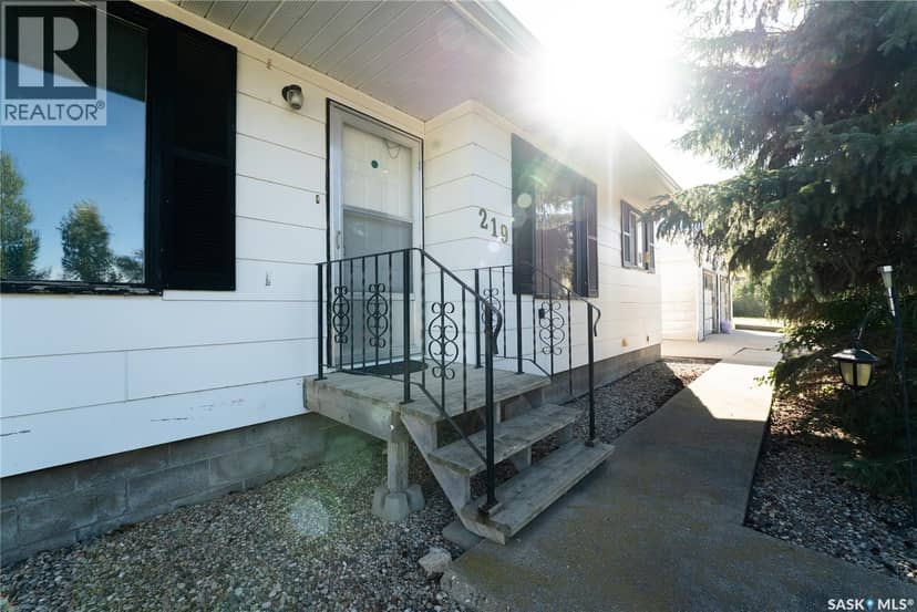219 Railway AVENUE W — photo 27 of 28