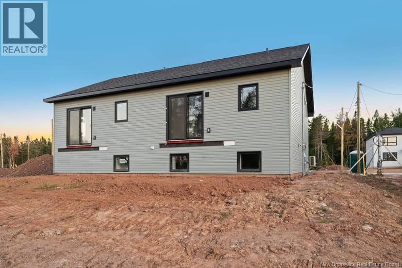 195 Carrington Drive — photo 3 of 40