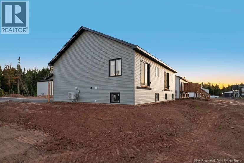 195 Carrington Drive — photo 8 of 40