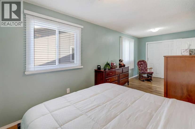 115 Aberfoyle Close NE — photo 13 of 34