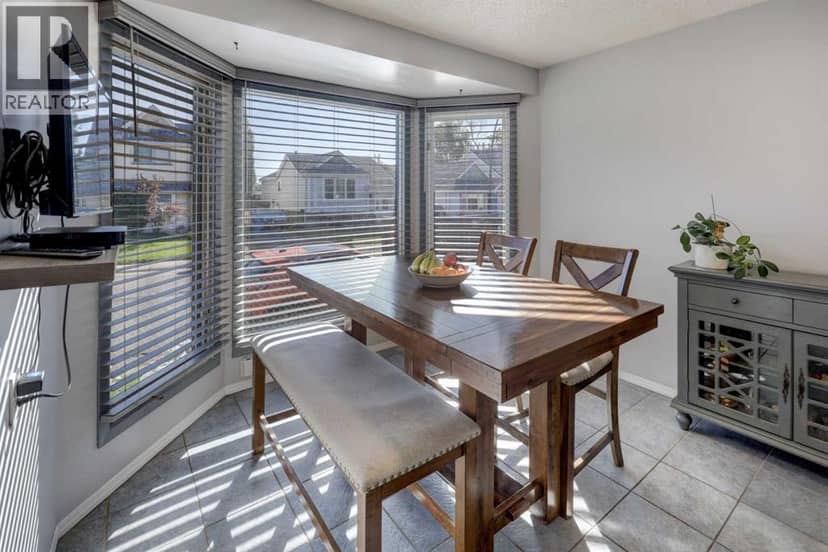 115 Aberfoyle Close NE — photo 10 of 34