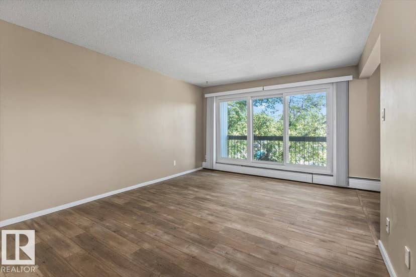 #301 11465 41 AV NW — photo 17 of 35