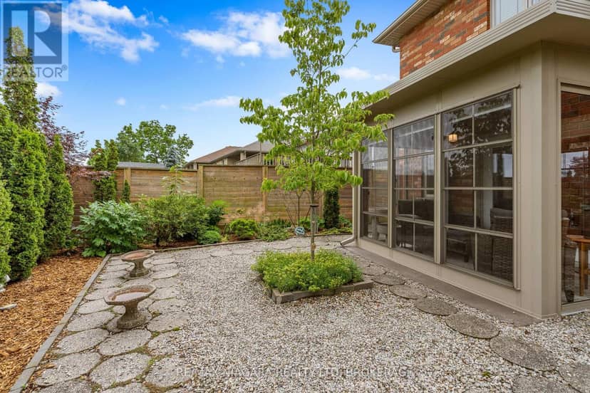 31 Hillcrest Road — photo 37 of 40