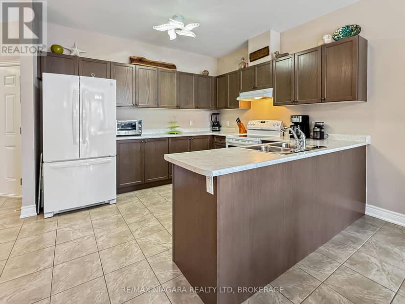 1041 Meadowood Street — photo 10 of 23