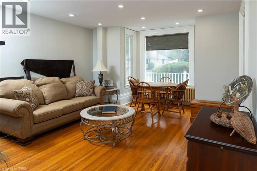 21 MCCALL Street — photo 15 of 22