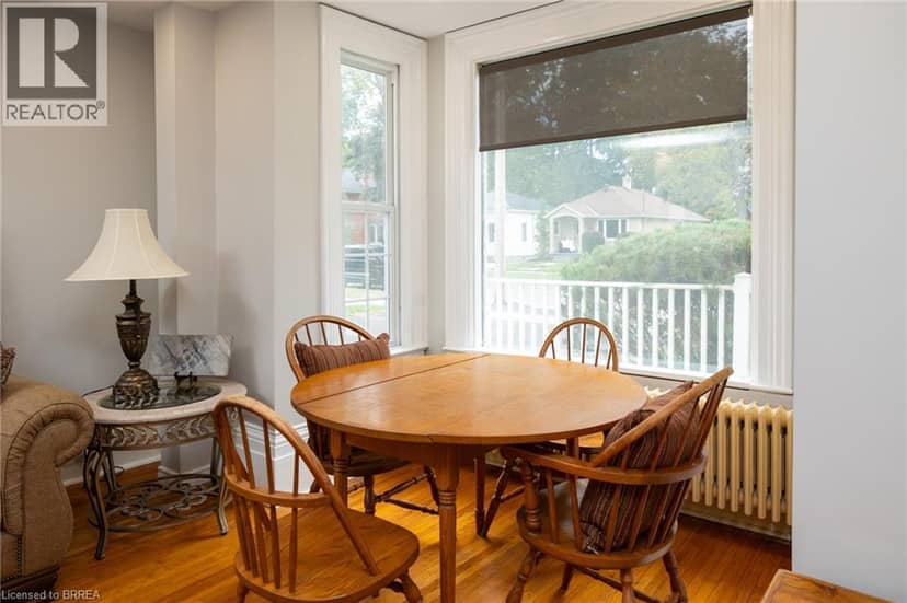 21 MCCALL Street — photo 17 of 22