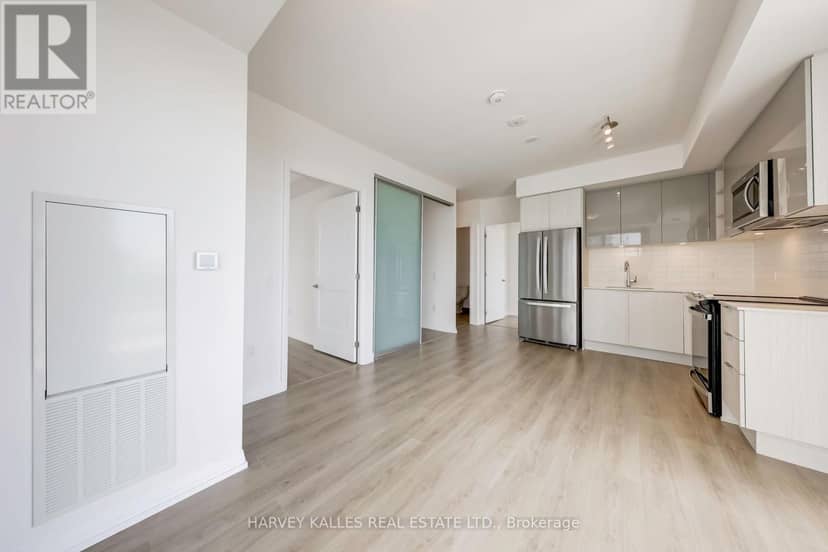 2209 - 25 Holly Street — photo 8 of 40
