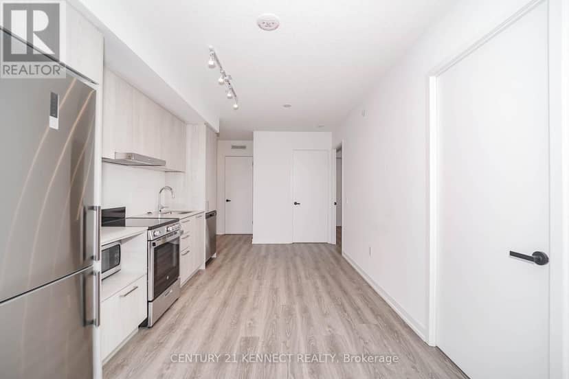 303 - 195 Commerce Street — photo 18 of 37