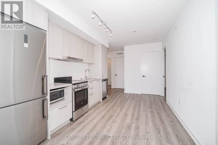 303 - 195 Commerce Street — photo 19 of 37