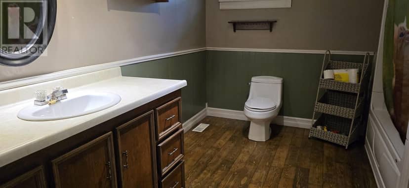 941 North River Road — photo 20 of 40
