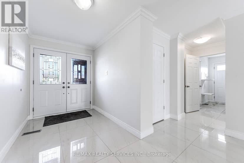 10 St Mark Place — photo 10 of 40