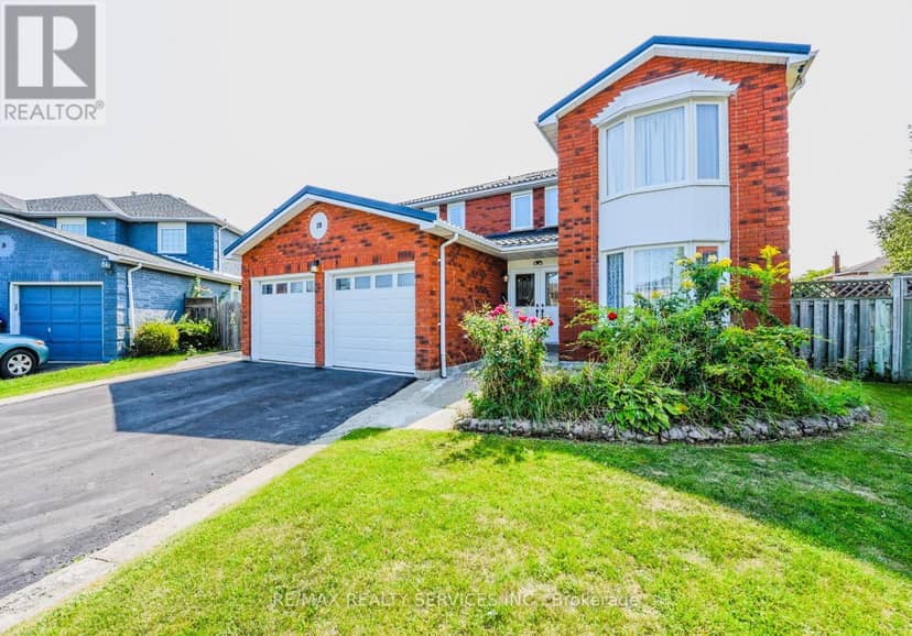 10 St Mark Place, Brampton, photo 2