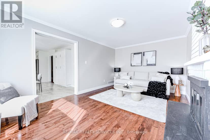 10 St Mark Place — photo 26 of 40