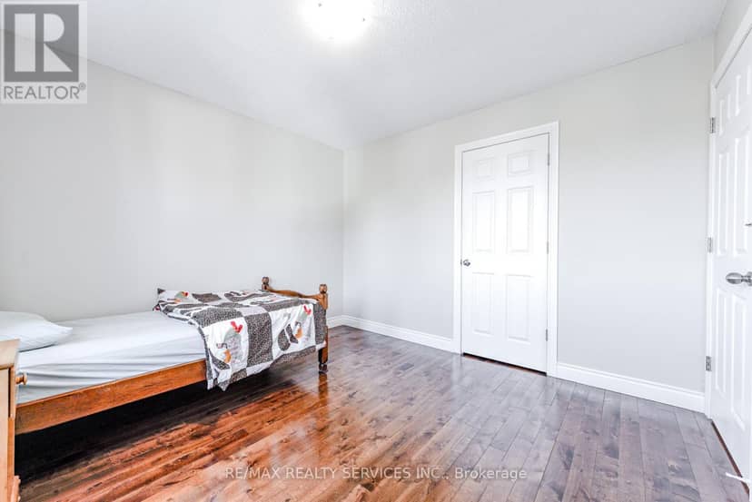 10 St Mark Place — photo 37 of 40