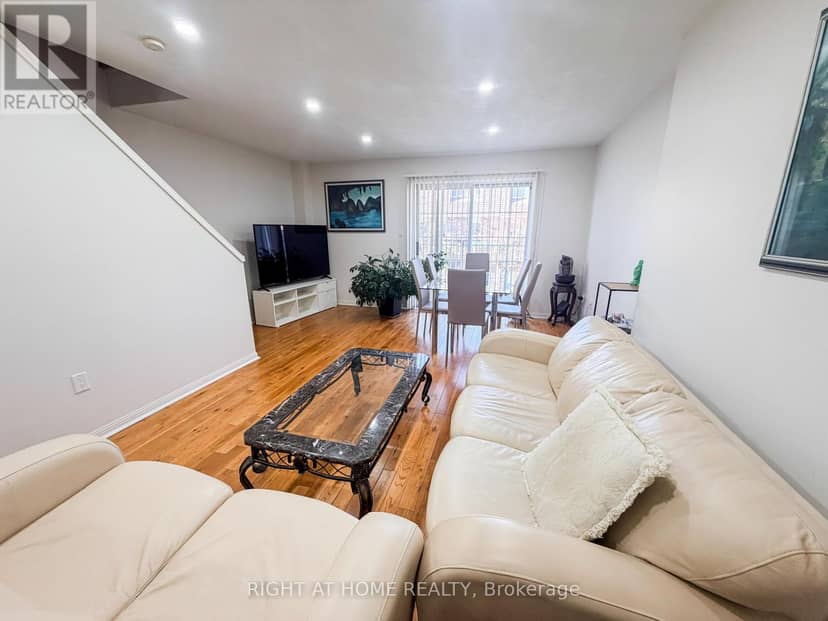 28 - 1525 South Parade Court — photo 10 of 23