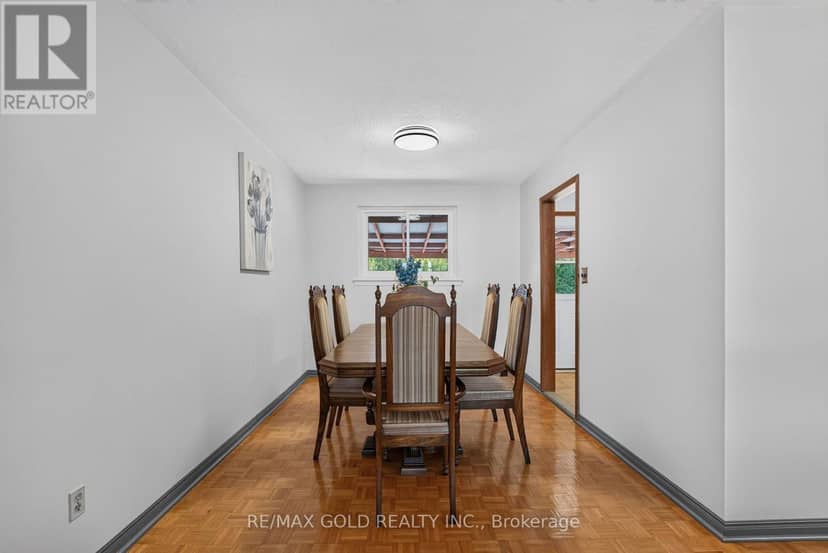 18 Esplanade Road — photo 12 of 40