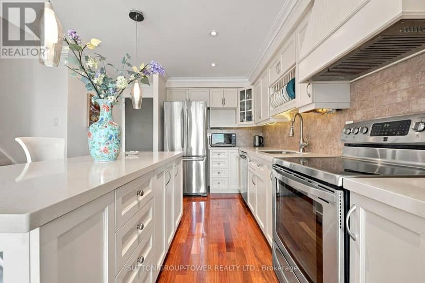 319 - 35 Ormskirk Avenue — photo 6 of 34