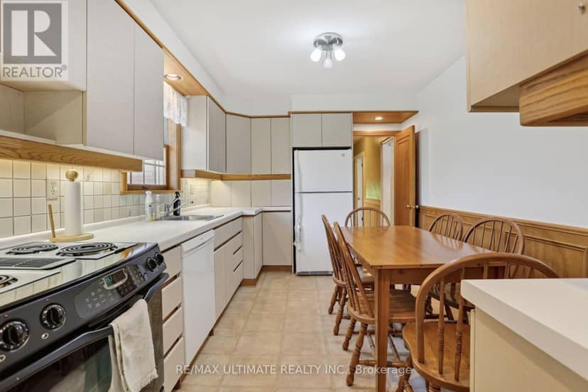 81 Flora Drive — photo 38 of 40