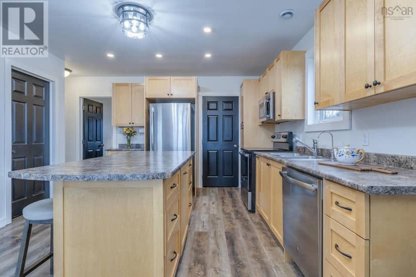1588 Myra Road — photo 5 of 26