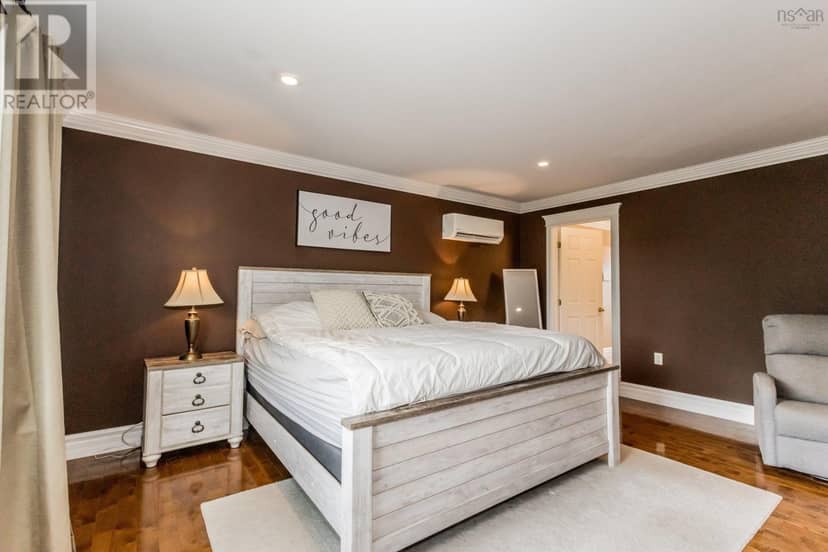 81 Terra Nova Drive — photo 26 of 40