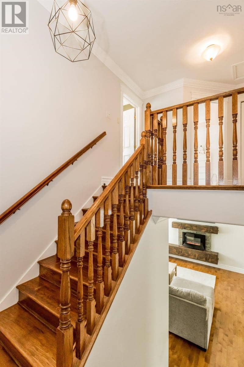 81 Terra Nova Drive — photo 23 of 40