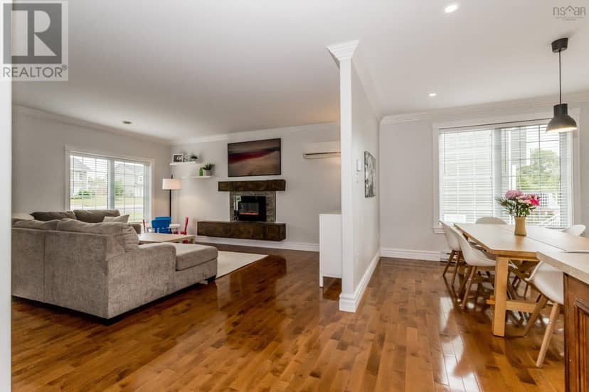 81 Terra Nova Drive — photo 17 of 40