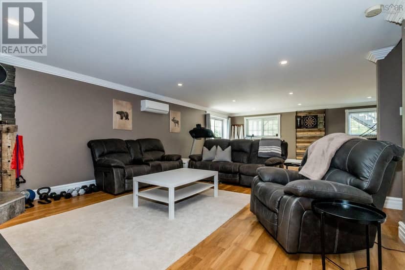 81 Terra Nova Drive — photo 35 of 40