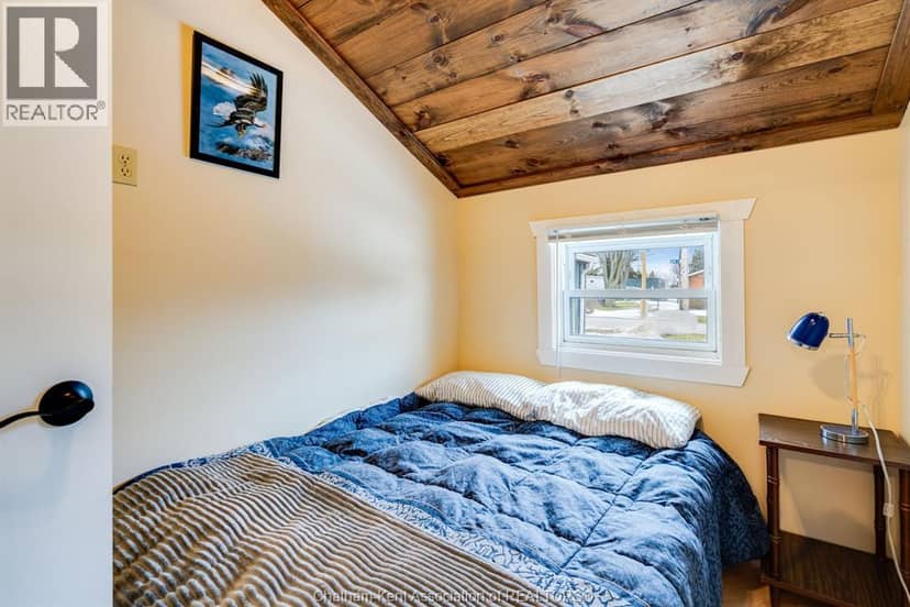 1040 Kerr AVENUE — photo 14 of 40
