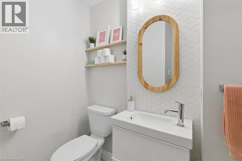 180 HIGHLAND Crescent Unit# 10 — photo 17 of 35