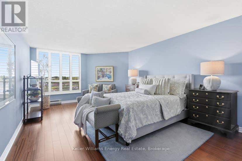 806 - 700 Wilson Road N — photo 19 of 38