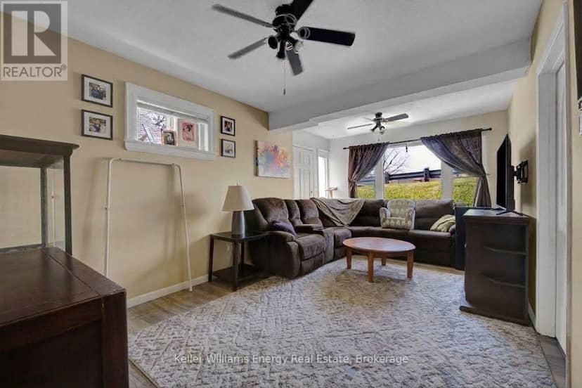 741 Ritson Road S — photo 15 of 40
