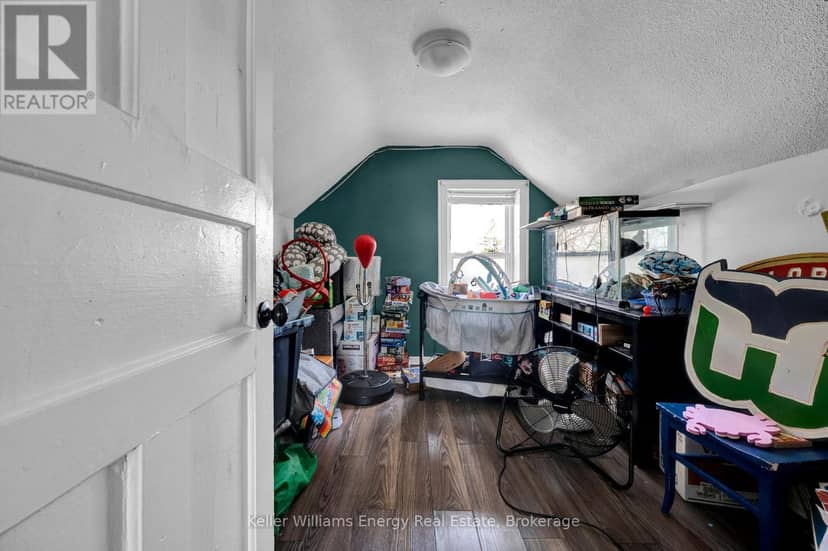 741 Ritson Road S — photo 26 of 40