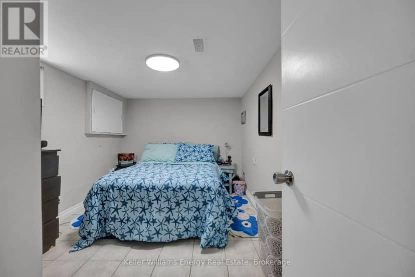 741 Ritson Road S — photo 32 of 40