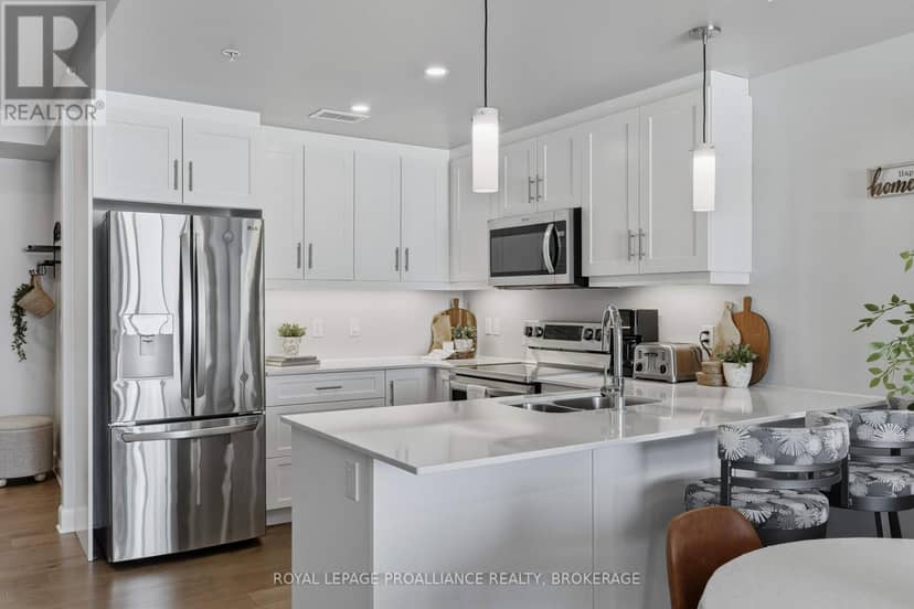 218 - 129B South Street — photo 16 of 40