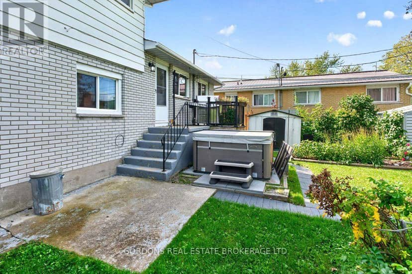 207 Robert Wallace Drive — photo 6 of 40
