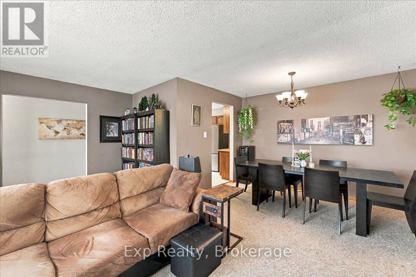 804 Sherbrooke Street — photo 11 of 40
