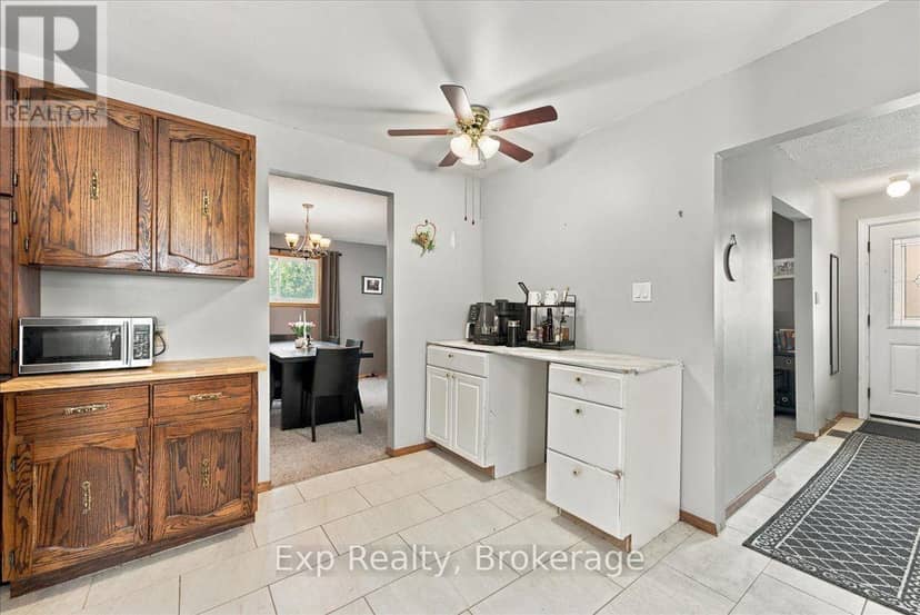 804 Sherbrooke Street — photo 18 of 40