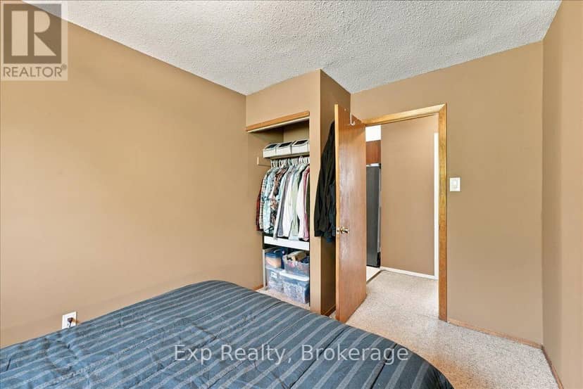 804 Sherbrooke Street — photo 27 of 40