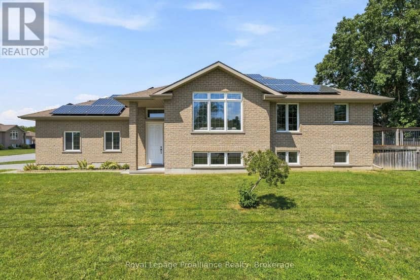 63 Freedom Crescent, Quinte West