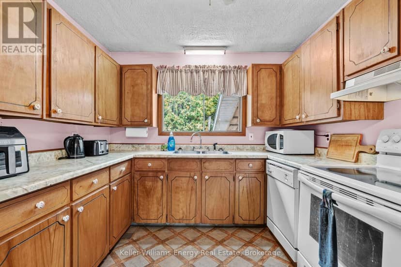 162 Jones Road — photo 34 of 40