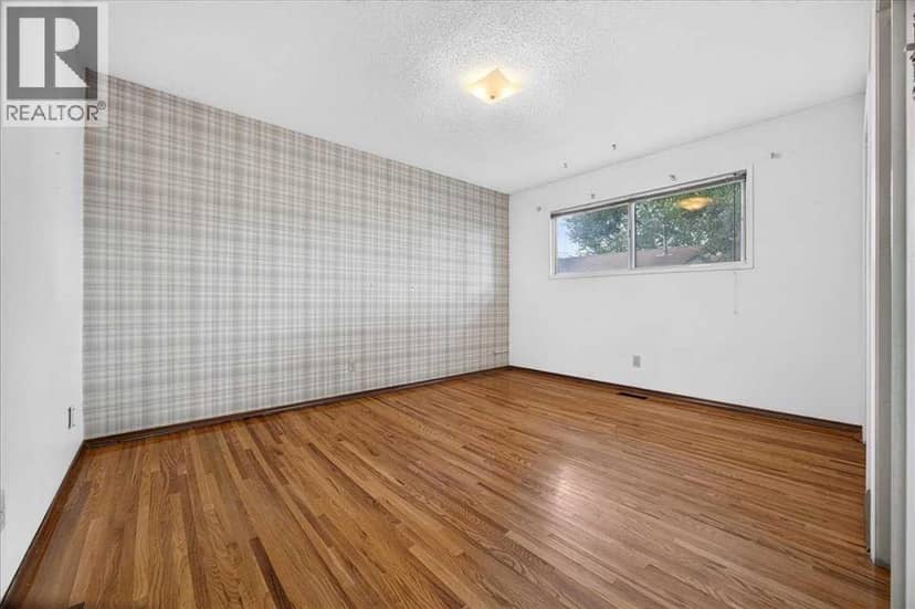 1060 Motherwell Road NE — photo 19 of 40
