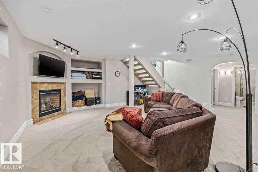 60 Lafleur Dr — photo 33 of 40